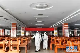 河南夏邑：校园消毒迎复学图片