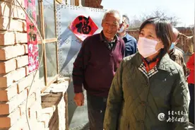 布小林在和林格尔县调研时强调 妥善安置受灾群众 维护好正常生产生活秩序图片