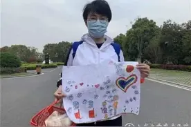 心脏骤停的援鄂护师仍在抢救，治愈患者称“会一辈子记得她”图片