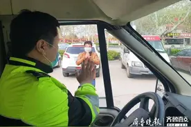 暖哭！河南小伙身无分文流落街头！聊城执勤交警为他做了这些图片