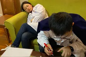 「听」也许是“过客”，但谢谢你，曾经照顾过我图片