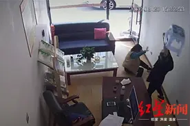 “四川女子遭家暴16年”真相：家暴实际从去年开始共3次，她说网友误会了图片