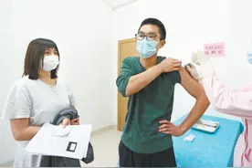 陈薇院士向他俩致谢，武汉首对新冠疫苗志愿者夫妇回归正常生活图片
