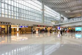 香港延长非港居民到港入境限制，入境者需强制检疫14天图片
