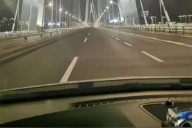 武汉十二时辰·寅时｜“志愿者这事，做了就停不下来了”图片