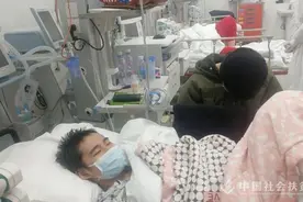 双胞胎弟弟患白血病，骨髓移植后双目失明，期盼帮助……图片