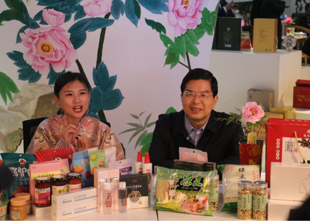 山东这个市市委书记、市长直播带货！87万围观成交16327单