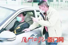 厦门驾校实行预约培训 教练一对一培训学员享VIP待遇图片