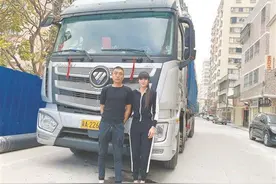 疫情下的卡车司机 逆行者 奉献者 忍耐者图片
