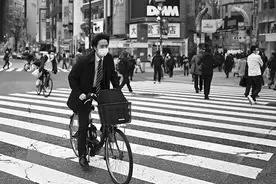 骑车通勤，日本自行车紧俏图片