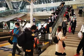 现场｜时隔76天，武汉火车站重启 G431高铁开出图片