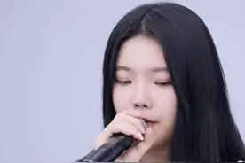 “淡黄的长裙”遭吐槽，这锅修音师背不背丨业内说图片