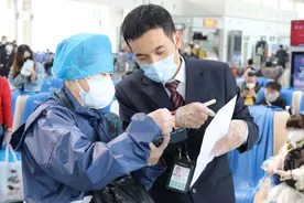 今天，飞往武汉！山航恢复武汉至7城市进出港航班图片