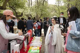 春已暖，花已开丨中卫云上黄河梨花节带你“云”赏梨花图片