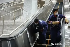 自动扶梯如何消毒？以下操作画面引起极度舒适图片