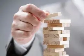 丰巢收费背后：从快递联盟到王卫实控，市占率近70%图片