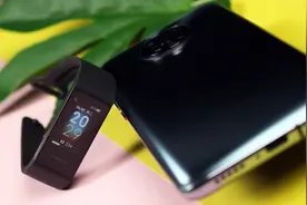 Redmi手环上手体验，百元内大屏彩显致敬一代小米手环图片