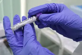 医生：患过麻疹或水痘的人对新冠病毒有免疫力的说法没有依据图片