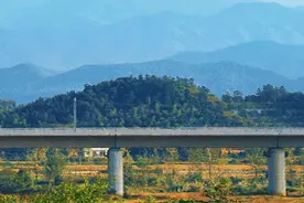 齐鲁政情｜山东两条新高铁即将开工建设，你家门口的高铁建到哪了？图片