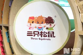 一季度净利下滑的三只松鼠要卖猫粮狗粮创收？业内人士：有想象空间也有挑战图片