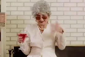 真没想到，奶奶风成了今年的流行图片