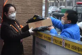 巨婴症，在疫情中现形图片
