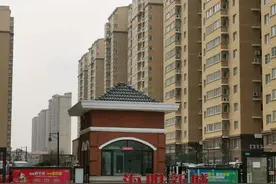 开封“海盟新城”拖欠农民工工资5年，住建部门都没法，记者追访“访”出一地鸡毛图片