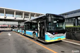 创意征集：北京公交车身颜色及图案创意设计征稿启事图片