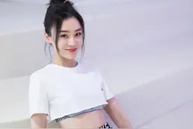 袁姗姗晒复工近照元气满满 马甲线明显图片