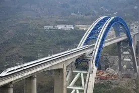 川渝贵跨省环线动车今起开行！成都出发8小时跑遍川渝贵图片
