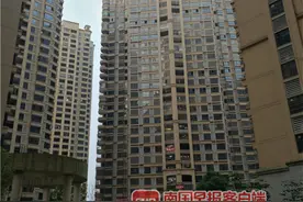 业主入住6年拿不到房本，玉林这个小区频繁维权成“网红”图片