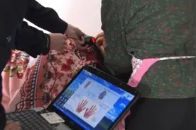 瘫痪老人身份证丢失，户籍民警上门帮办理