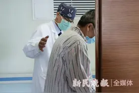 别害“帕”让我们手用爱握住你颤抖的图片