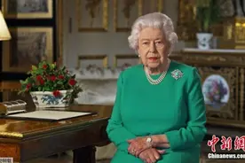 英国女王30多年来首次与家人分开过圣诞节日图片