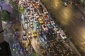 广州昌岗路交通堵塞已恢复，网传美团外卖小哥堵路系谣言图片