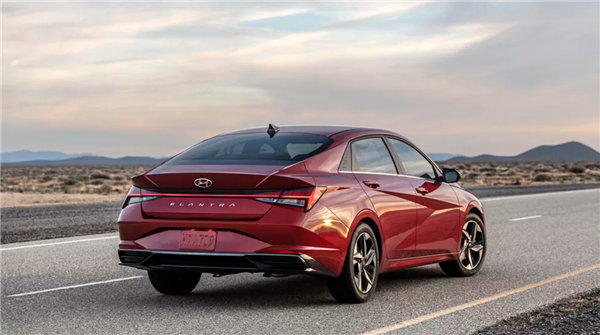 现代全新国产伊兰特下线：外观“减配”车身加长尺寸超思域