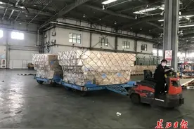 武汉将恢复至巴黎国际货运航线，由客机运输货物图片