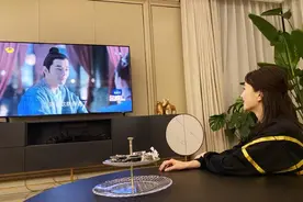 江疏影追《清平乐》嗑帝后CP 看得一脸姨母笑图片