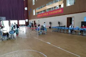 海口校园再迎学生报到！初一、初二、高一、高二年级今日返校图片