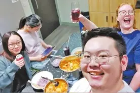 中国留英小伙儿居家半月做了30种中国菜 美国室友：中国菜好吃图片