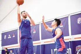 莫泰尤纳斯：我要对上海男篮保持忠诚，时机成熟也乐意重返NBA图片