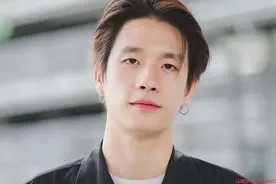 学长的爱情攻心计泰剧在线观看 泰星Prom个人资料家庭背景起底图片