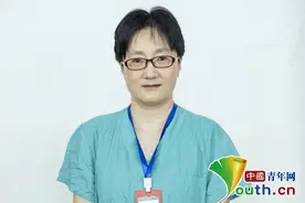 护士“妈妈”把援鄂队员全部安全带回家图片