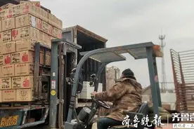 栖霞小伙回乡创业五年，成“拼多多”苹果类目“全国销冠”图片