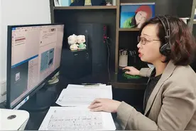 “熊孩子”上网课时偷玩游戏，老师的这个办法很不错图片