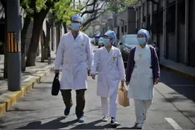 特殊时期的家庭医生图片