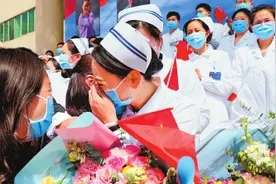 回家团聚！河南最后六批医疗队队员解除医学隔离图片