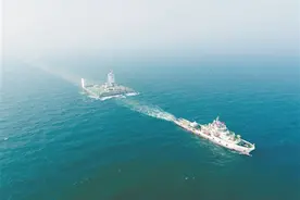 「感动交通 温暖社会」海天抒壮志 大爱佑千舟——记北海救助局救助船长邹本波图片