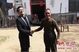 固始县老人自编打油诗 喜赞脱贫攻坚变化图片