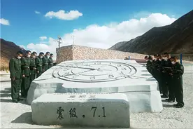 十年，子弟兵回望玉树图片